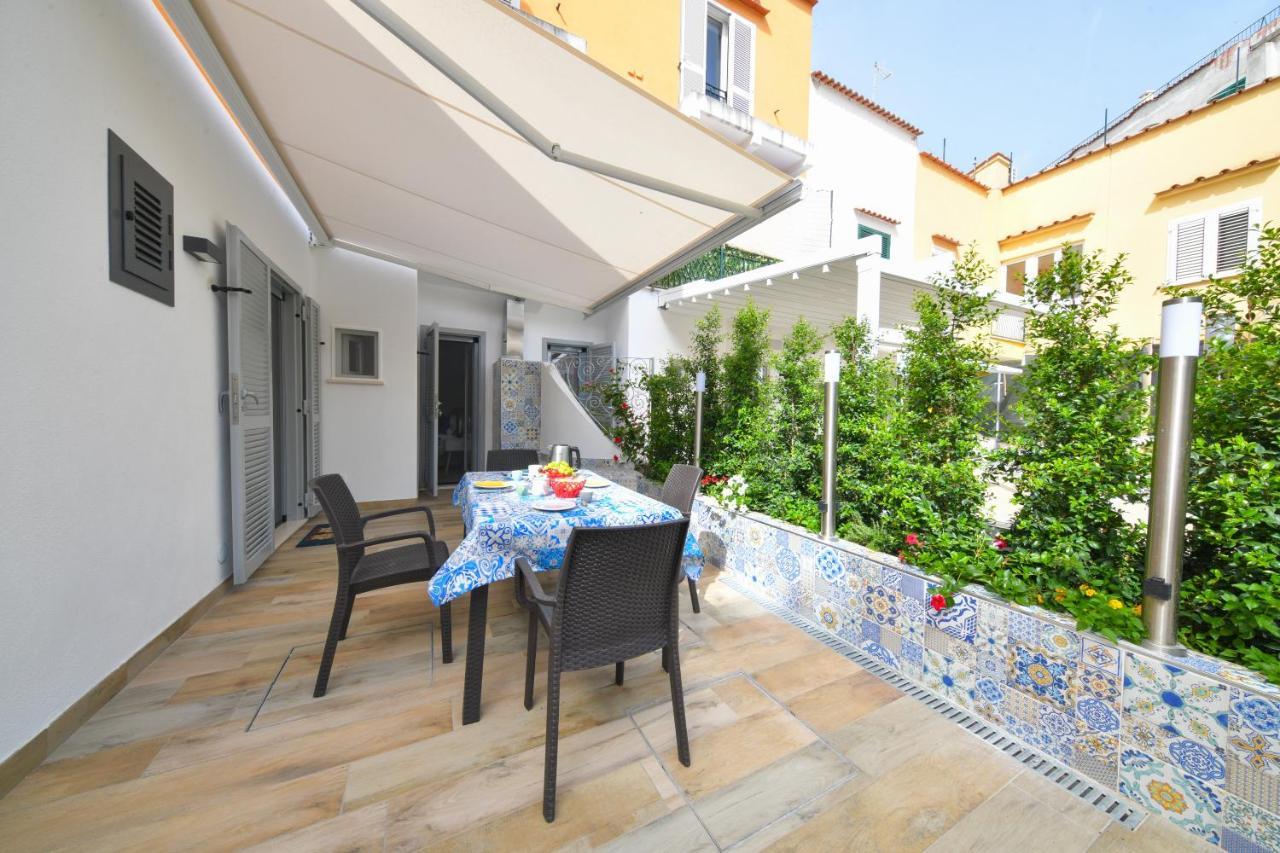Casa Glem Lägenhet Ischia Exteriör bild